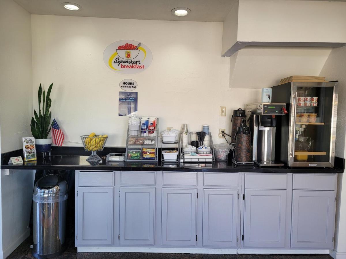Super 8 By Wyndham Arkadelphia Caddo Valley Area Ngoại thất bức ảnh