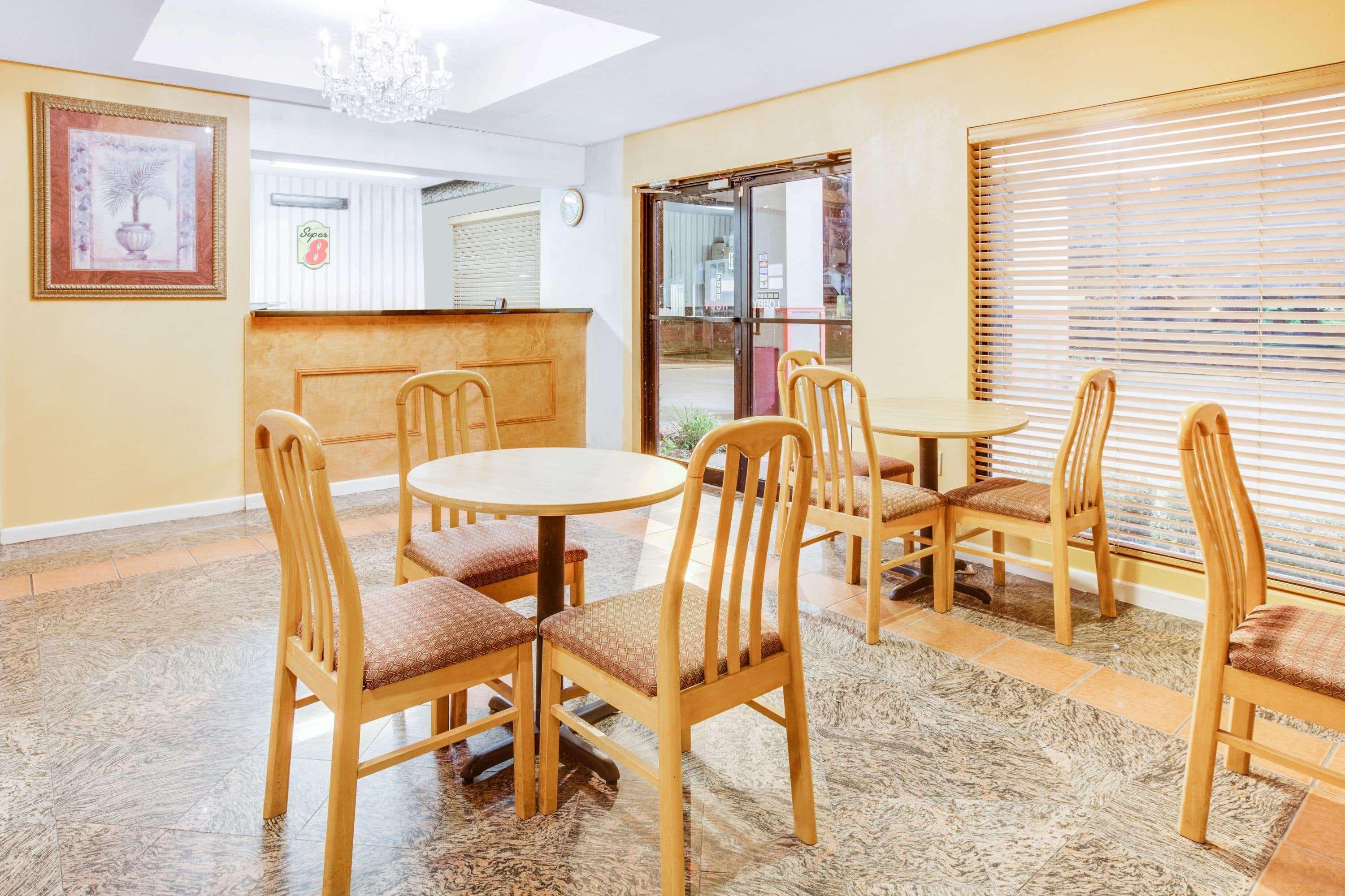 Super 8 By Wyndham Arkadelphia Caddo Valley Area Ngoại thất bức ảnh