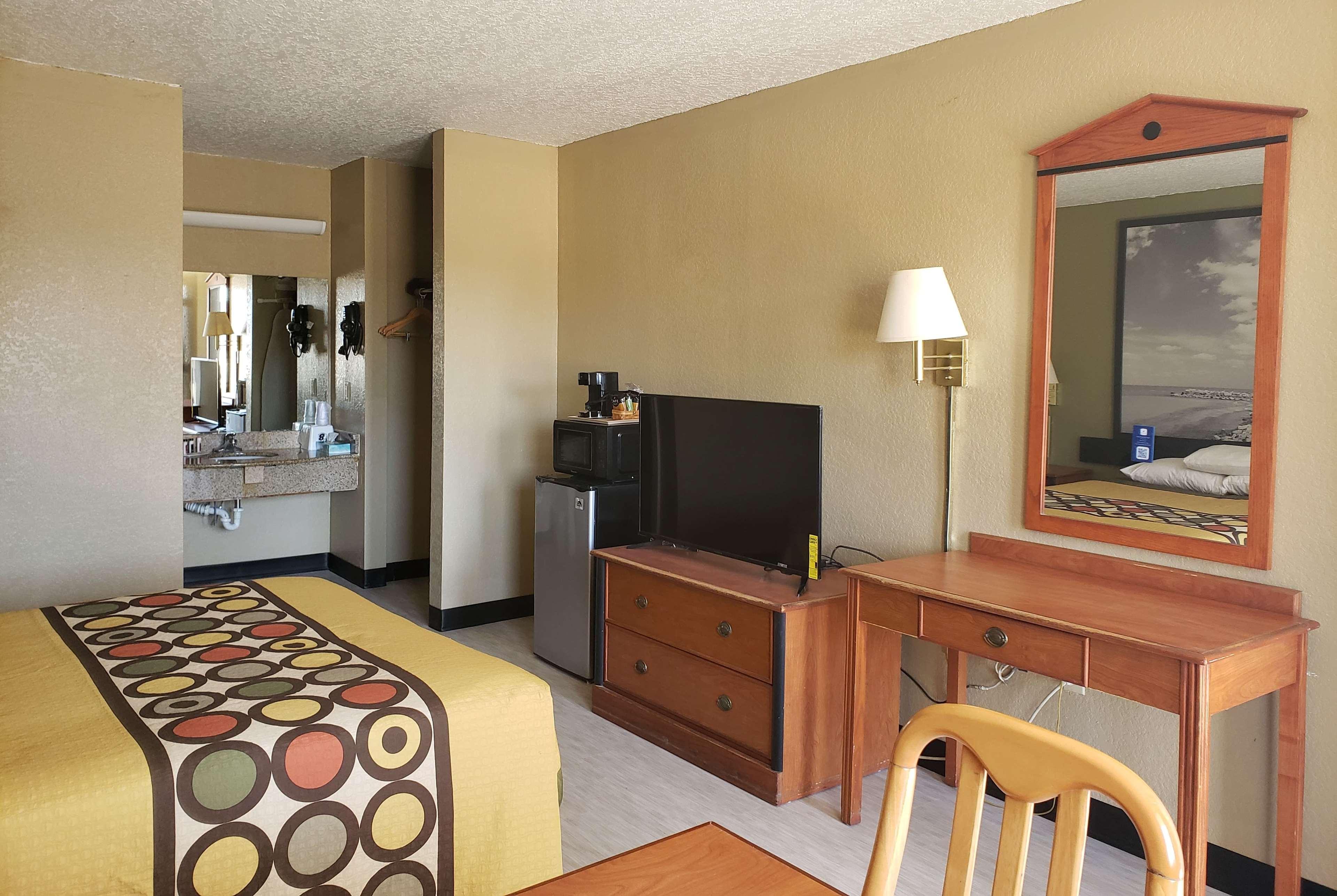Super 8 By Wyndham Arkadelphia Caddo Valley Area Ngoại thất bức ảnh