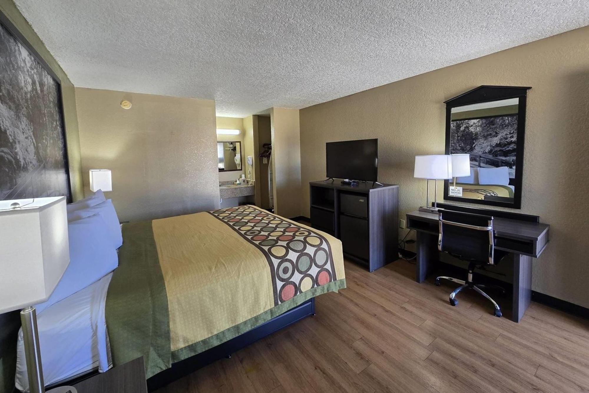 Super 8 By Wyndham Arkadelphia Caddo Valley Area Ngoại thất bức ảnh